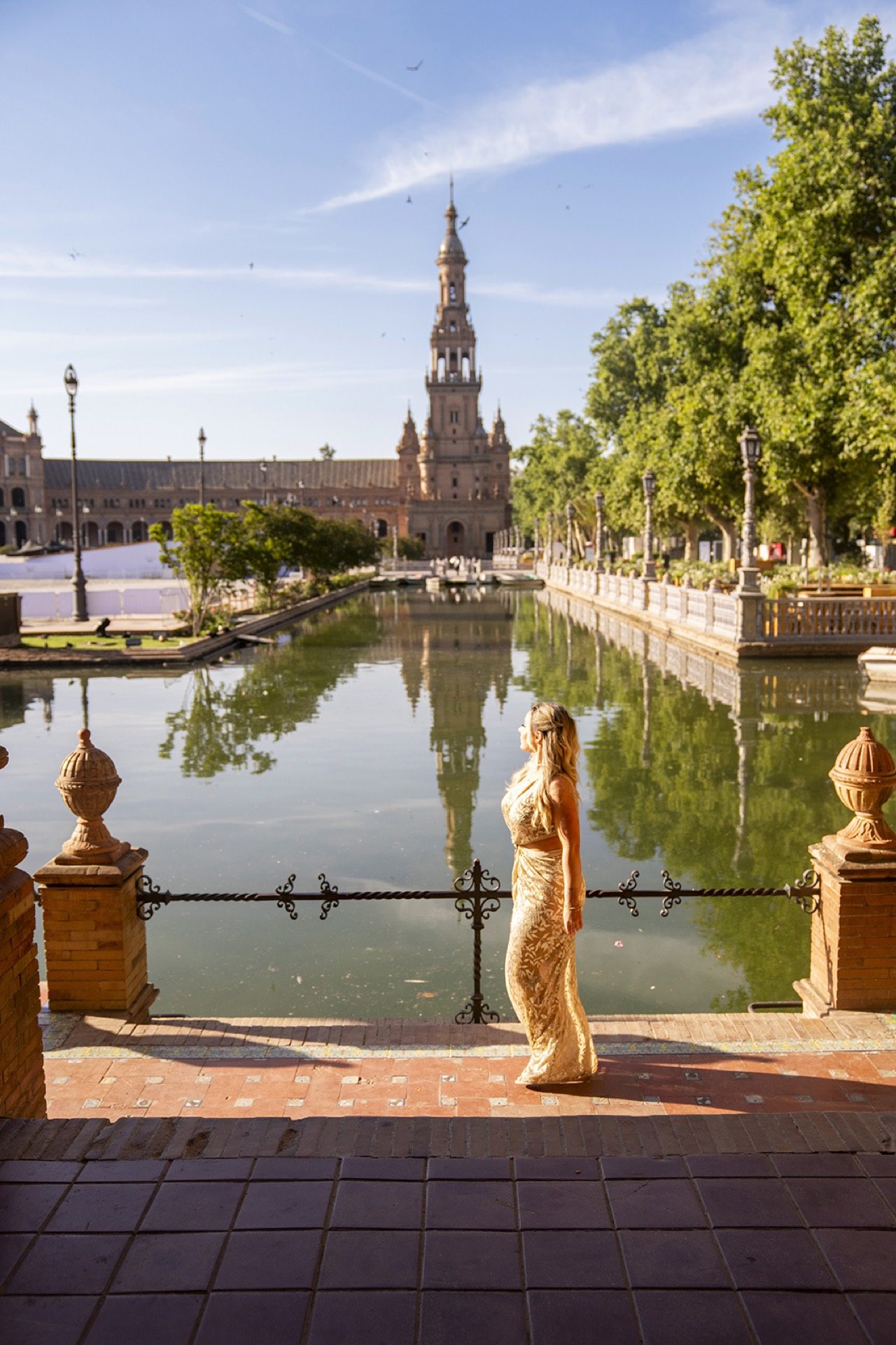 Portrait photoshoot at Plaza de España, Seville — Seville photographer
