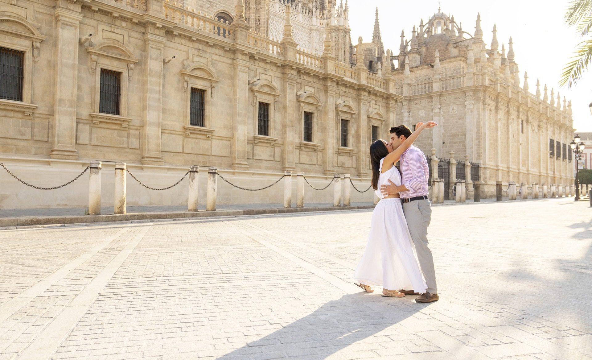 Romantic proposal photography in Seville