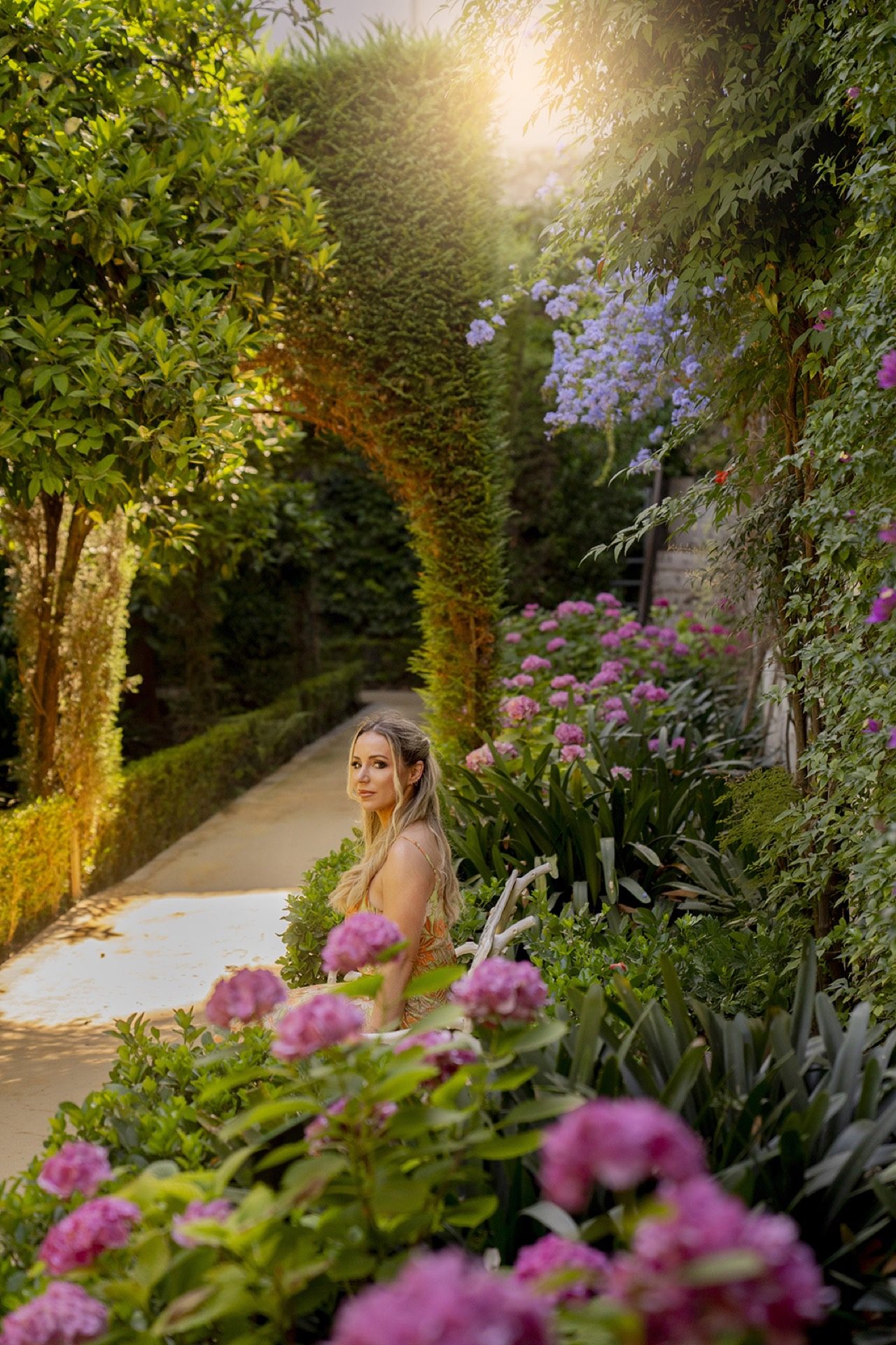 Book a portrait photoshoot in Seville — Seville Photographer
